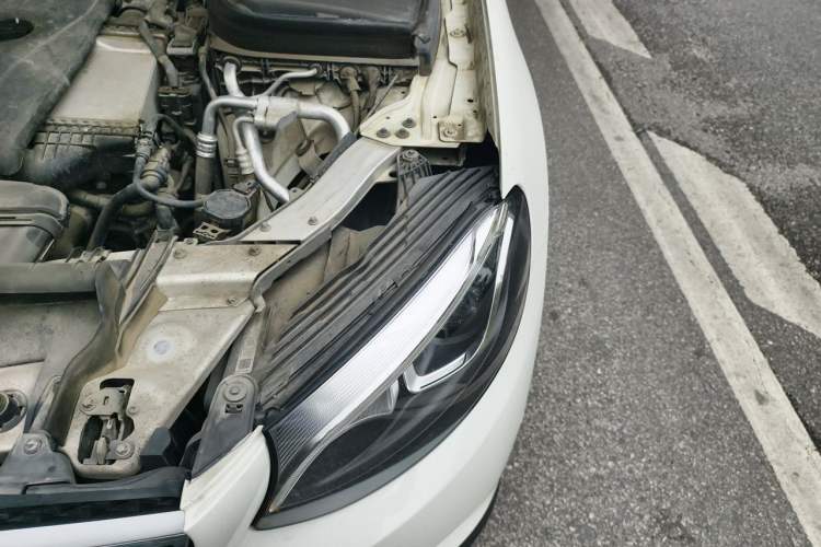 Used Mercedes-Benz GLC 2016 GLC 200 4MATIC Engine Bay Left