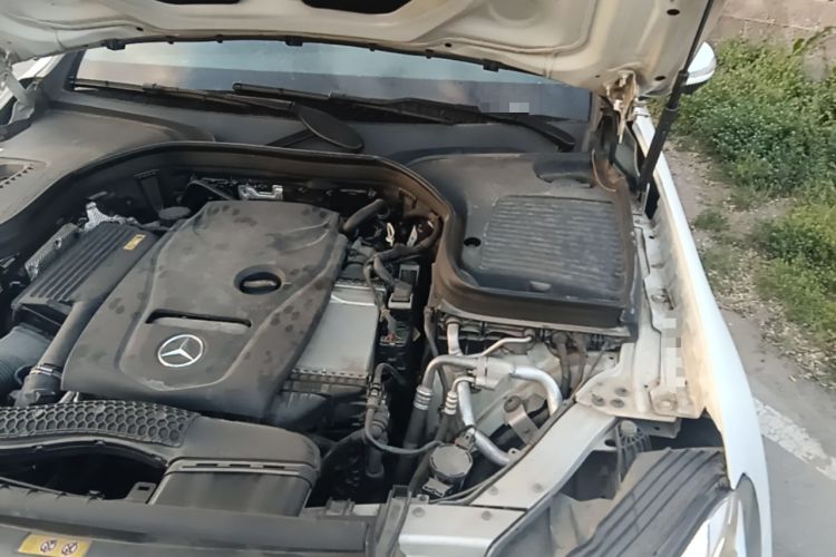 Used Mercedes-Benz GLC 2016 GLC 300 4MATIC Dynamic Model Engine Bay Left