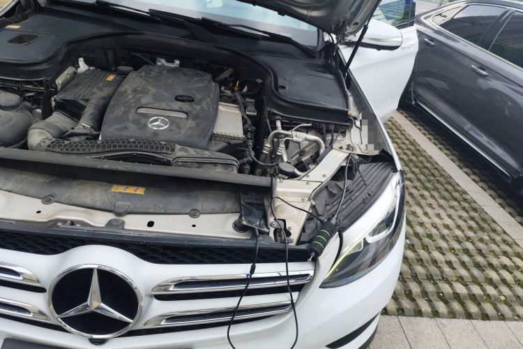 Used Mercedes-Benz GLC 2016 GLC 260 4MATIC Luxury Model Engine Bay Left