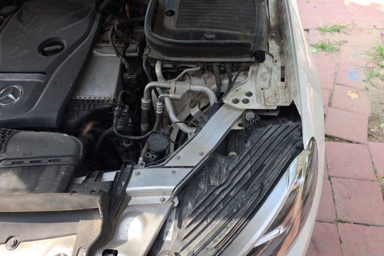 Used Mercedes-Benz GLC 2016 GLC 260 4MATIC Luxury Model Engine Bay Left
