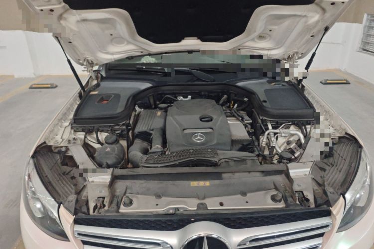 Used Mercedes-Benz GLC 2016 GLC 300 4MATIC Dynamic Model Engine Bay