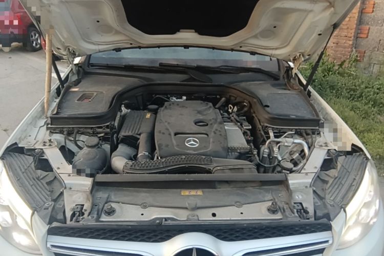 Used Mercedes-Benz GLC 2016 GLC 300 4MATIC Dynamic Model Engine Bay