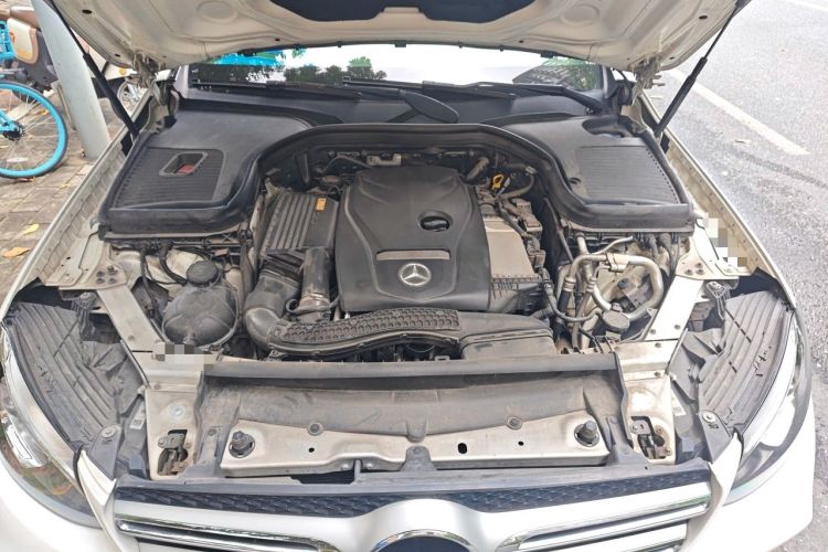 Used Mercedes-Benz GLC 2016 GLC 300 4MATIC Dynamic Model Engine Bay