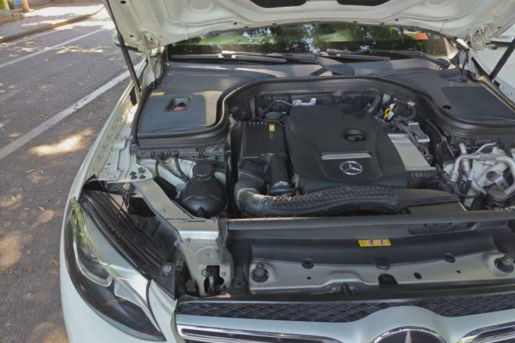 Used Mercedes-Benz GLC 2016 GLC 260 4MATIC Dynamic Edition Engine Bay Right