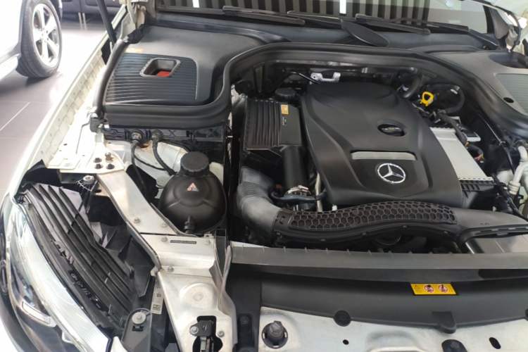 Used Mercedes-Benz GLC 2016 GLC 260 4MATIC Dynamic Edition Engine Bay Right