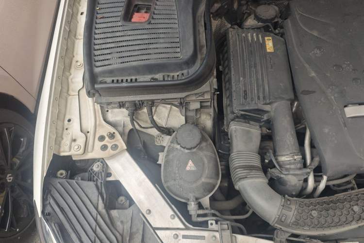 Used Mercedes-Benz GLC 2016 GLC 200 4MATIC Engine Bay Right