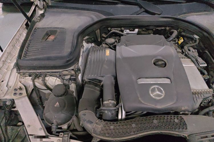 Used Mercedes-Benz GLC 2016 GLC 260 4MATIC Luxury Model Engine Bay Right