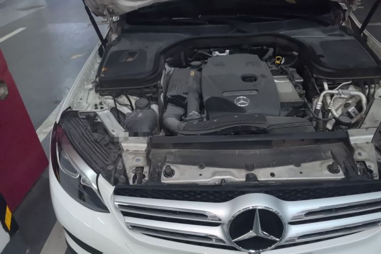 Used Mercedes-Benz GLC 2016 GLC 260 4MATIC Luxury Model Engine Bay Right