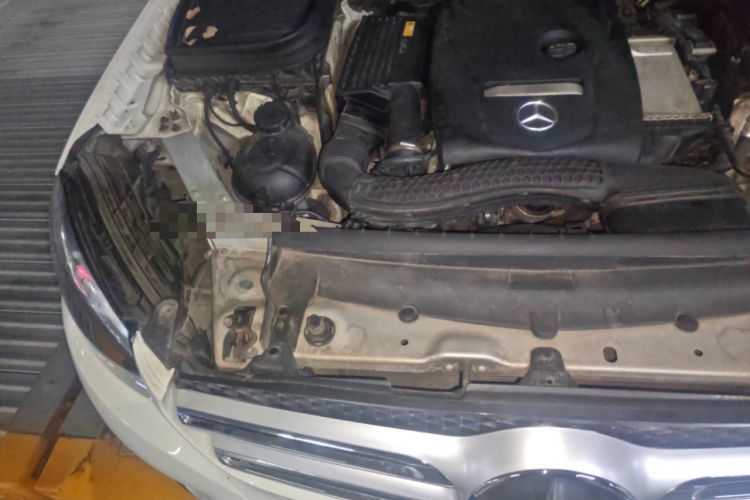Used Mercedes-Benz GLC 2016 GLC 200 4MATIC Engine Bay Right