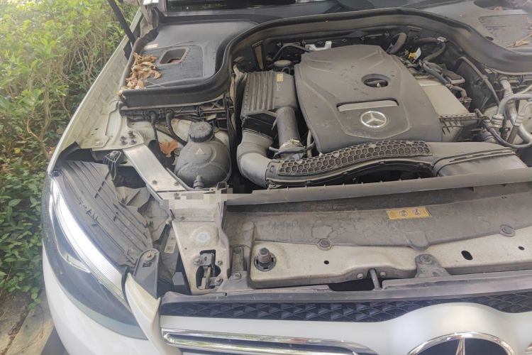 Used Mercedes-Benz GLC 2016 GLC 260 4MATIC Luxury Model Engine Bay Right