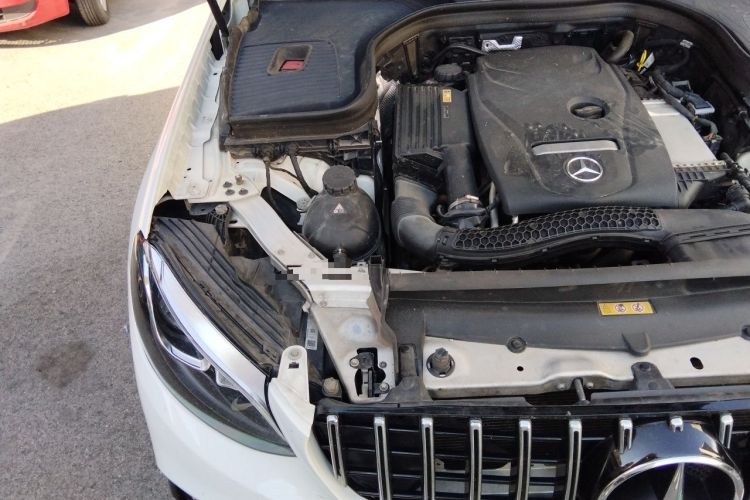 Used Mercedes-Benz GLC 2016 GLC 260 4MATIC Luxury Model Engine Bay Right
