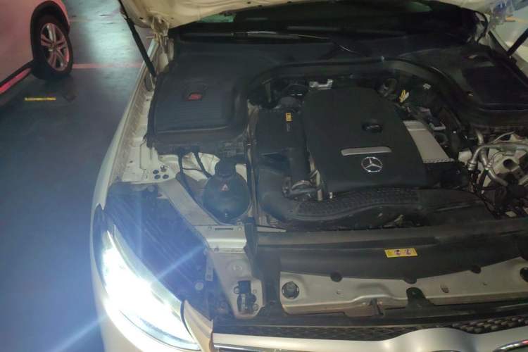 Used Mercedes-Benz GLC 2016 GLC 260 4MATIC Dynamic Edition Engine Bay Right