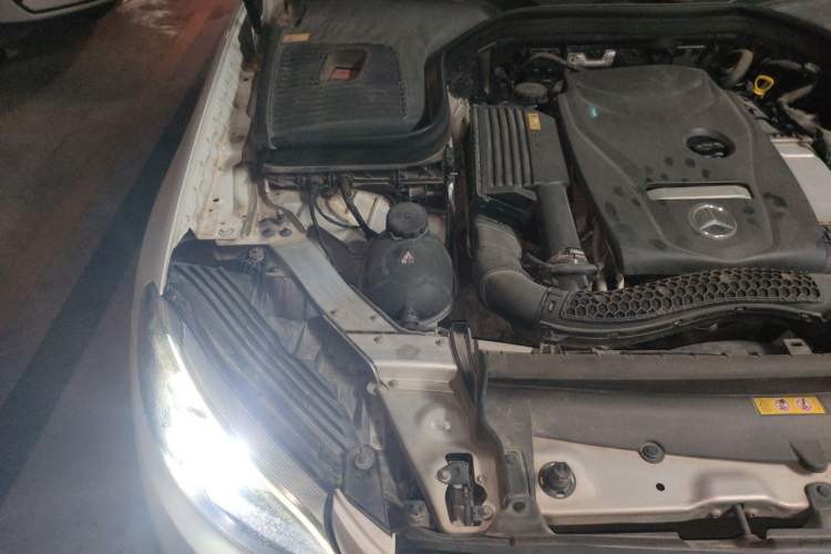 Used Mercedes-Benz GLC 2016 GLC 200 4MATIC Engine Bay Right
