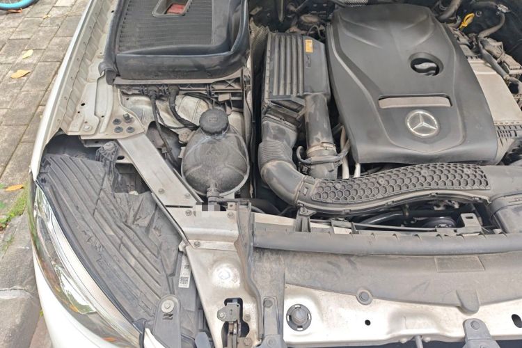 Used Mercedes-Benz GLC 2016 GLC 300 4MATIC Dynamic Model Engine Bay Right