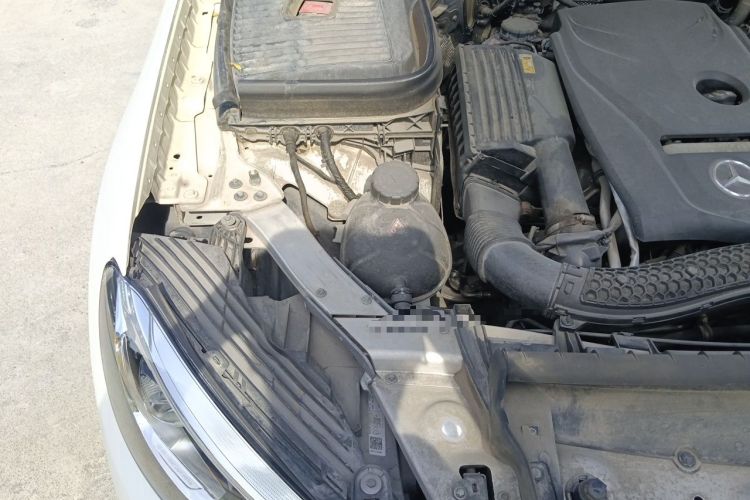 Used Mercedes-Benz GLC 2016 GLC 300 4MATIC Luxury Model Engine Bay Right