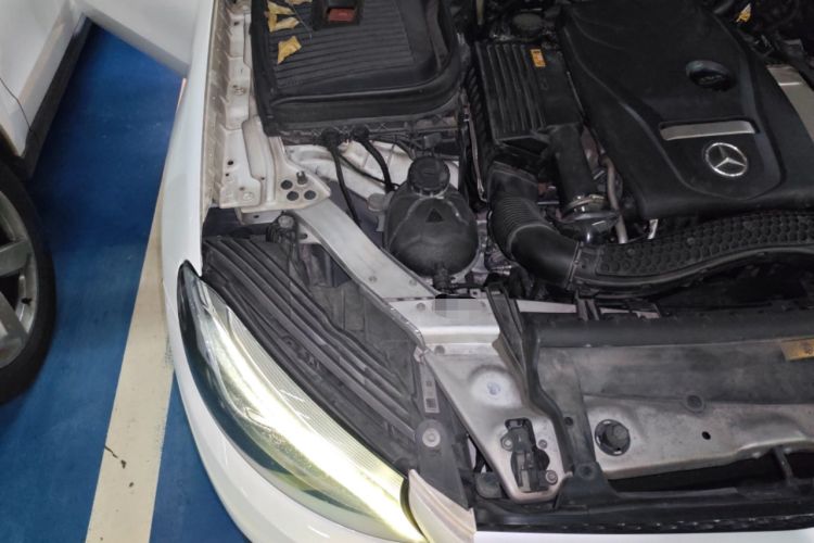 Used Mercedes-Benz GLC 2016 GLC 200 4MATIC Engine Bay Right