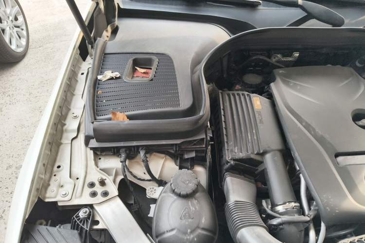 Used Mercedes-Benz GLC 2016 GLC 260 4MATIC Dynamic Edition Engine Bay Right