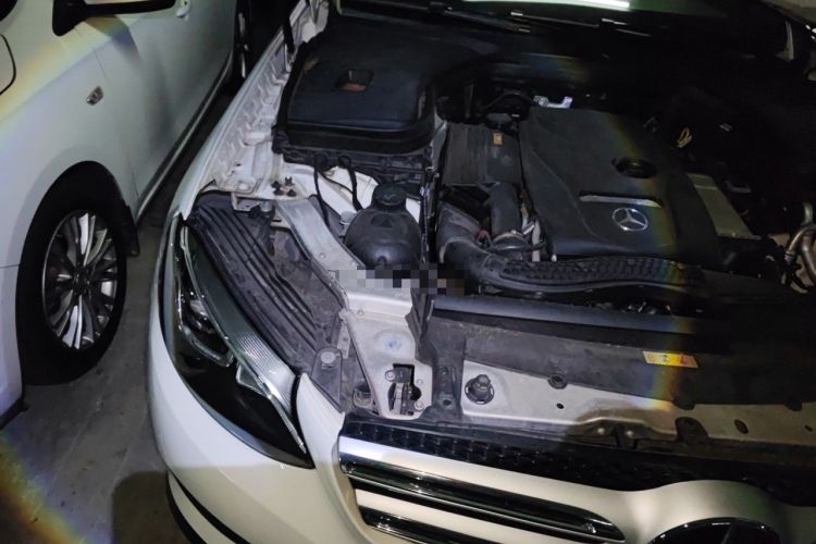 Used Mercedes-Benz GLC 2016 GLC 200 4MATIC Engine Bay Right