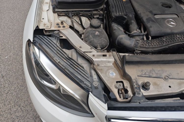 Used Mercedes-Benz GLC 2016 GLC 260 4MATIC Dynamic Edition Engine Bay Right