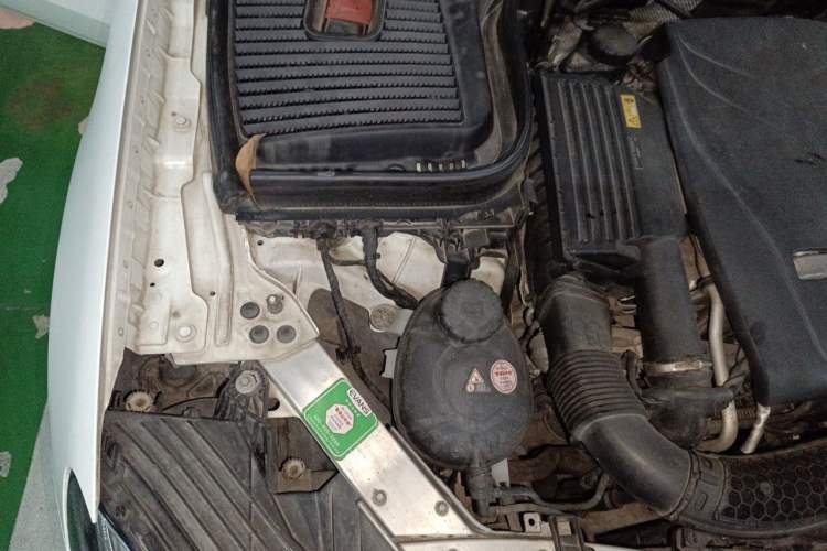 Used Mercedes-Benz GLC 2016 GLC 200 4MATIC Engine Bay Right
