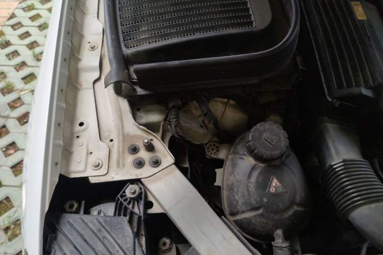 Used Mercedes-Benz GLC 2016 GLC 200 4MATIC Engine Bay Right