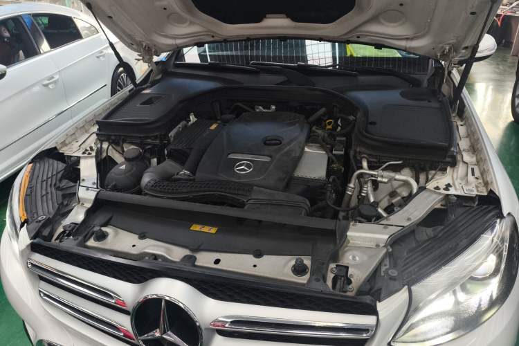 Used Mercedes-Benz GLC 2016 GLC 260 4MATIC Dynamic Edition Engine Bay