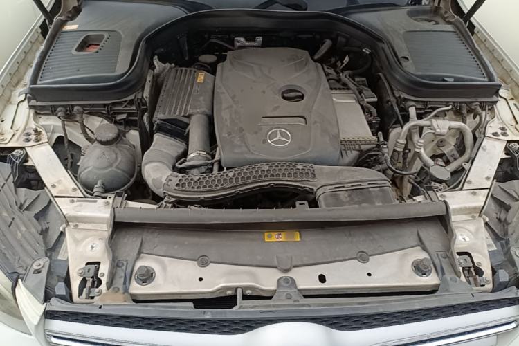 Used Mercedes-Benz GLC 2016 GLC 300 4MATIC Dynamic Model Engine Bay