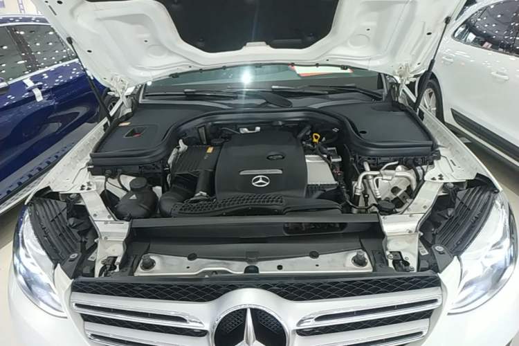 Used Mercedes-Benz GLC 2016 GLC 200 4MATIC Engine Bay