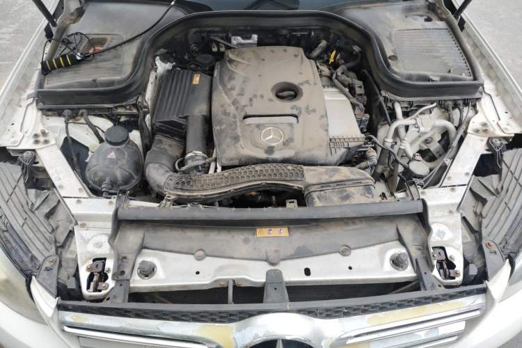 Used Mercedes-Benz GLC 2016 GLC 300 4MATIC Dynamic Model Engine Bay