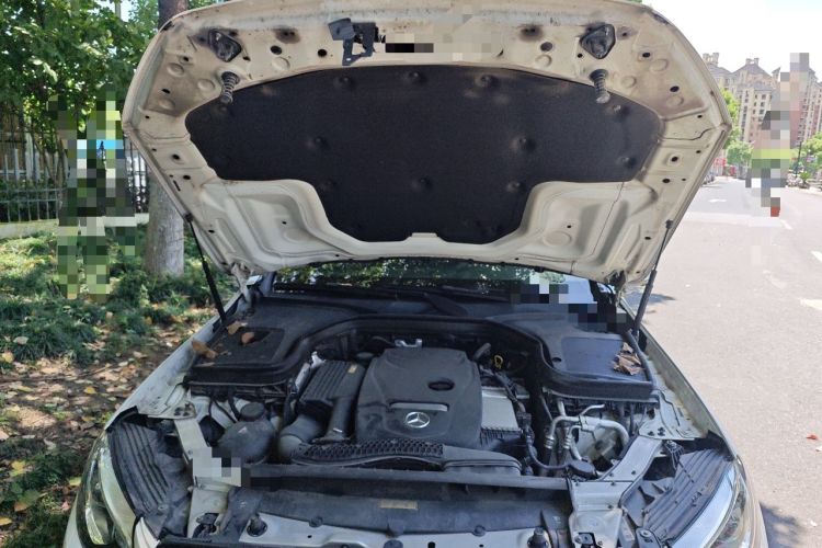 Used Mercedes-Benz GLC 2016 GLC 300 4MATIC Dynamic Model Engine Bay