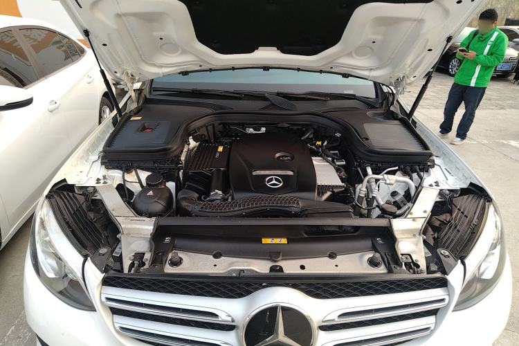Used Mercedes-Benz GLC 2016 GLC 300 4MATIC Luxury Model Engine Bay