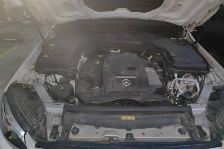 Used Mercedes-Benz GLC 2016 GLC 260 4MATIC Dynamic Edition Engine Bay