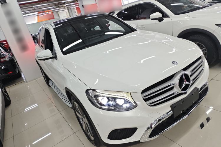Used Mercedes-Benz GLC 2016 GLC 300 4MATIC Dynamic Model Exterior 1