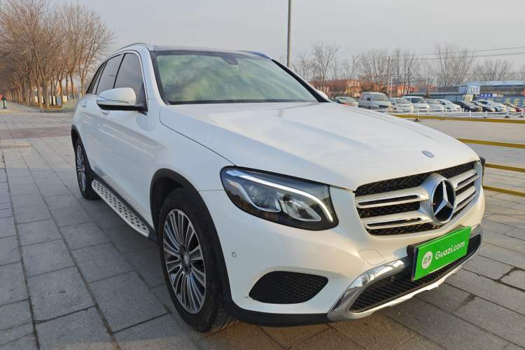 Used Mercedes-Benz GLC 2016 GLC 260 4MATIC Dynamic Edition Exterior 2