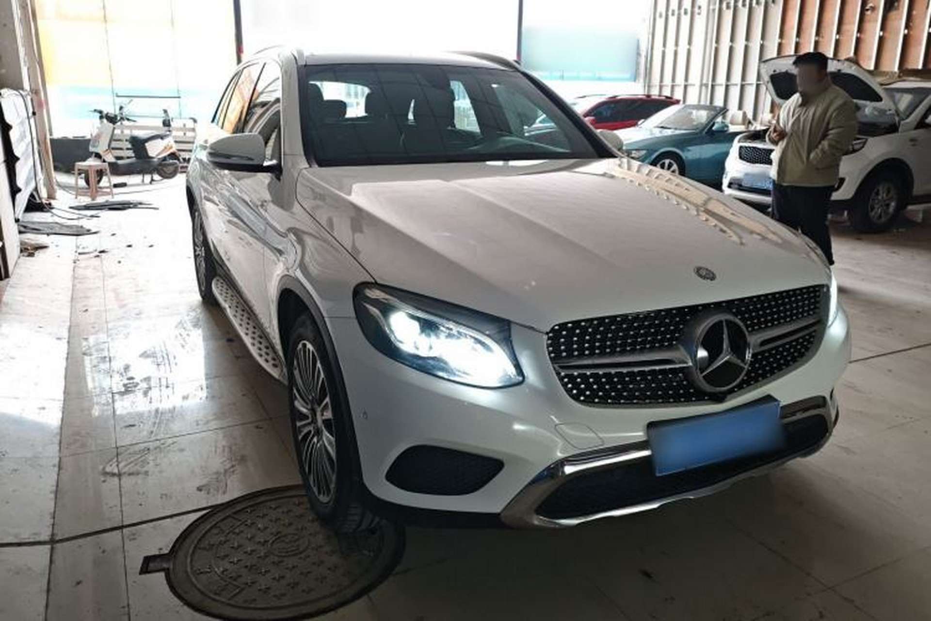 Used Mercedes-Benz GLC 2016 GLC 260 4MATIC Dynamic Edition Exterior 2