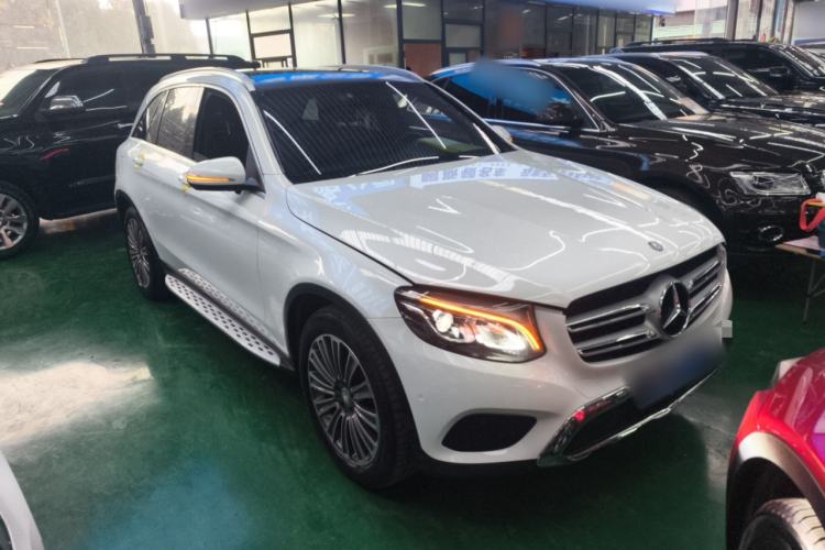 Used Mercedes-Benz GLC 2016 GLC 260 4MATIC Dynamic Edition Exterior 2