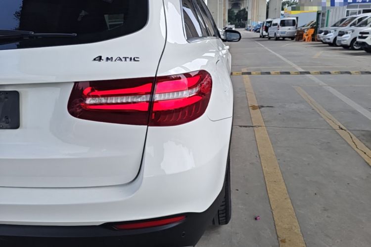 Used Mercedes-Benz GLC 2016 GLC 200 4MATIC Exterior 3