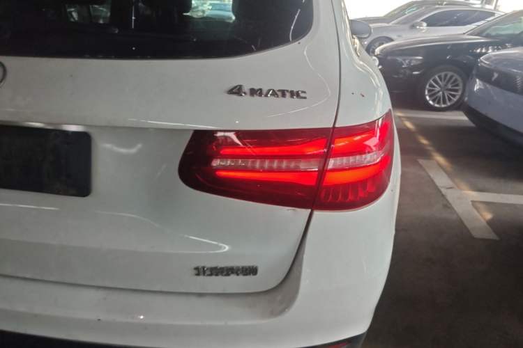 Used Mercedes-Benz GLC 2016 GLC 200 4MATIC Exterior 3