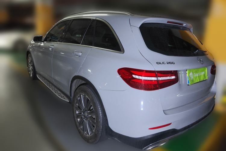 Used Mercedes-Benz GLC 2016 GLC 260 4MATIC Dynamic Edition Exterior 3