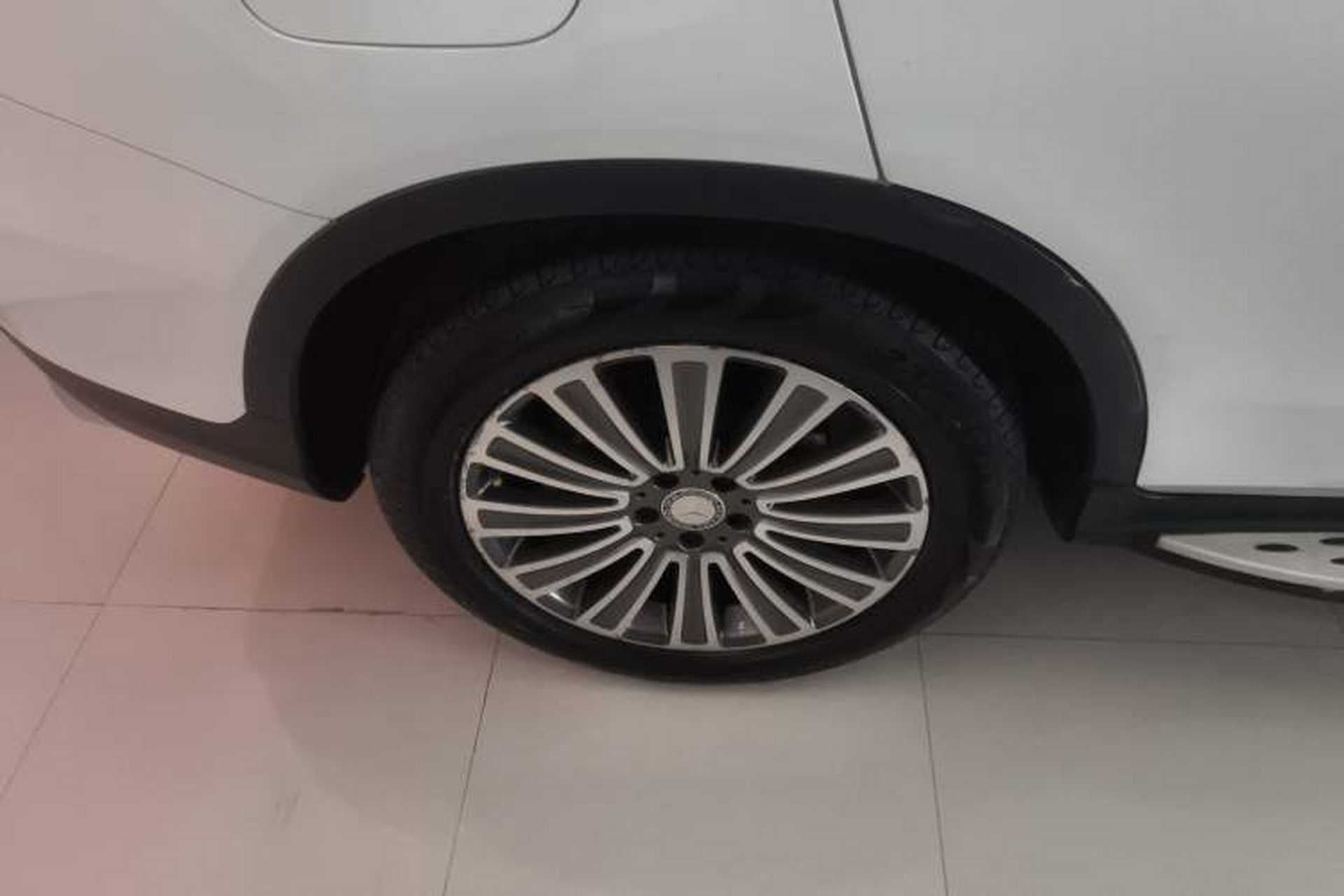 Used Mercedes-Benz GLC 2016 GLC 200 4MATIC Exterior 4