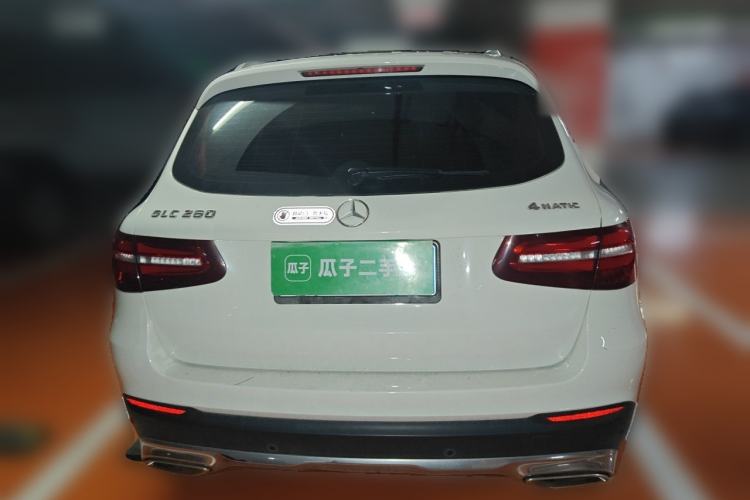 Used Mercedes-Benz GLC 2016 GLC 260 4MATIC Luxury Model Exterior 4