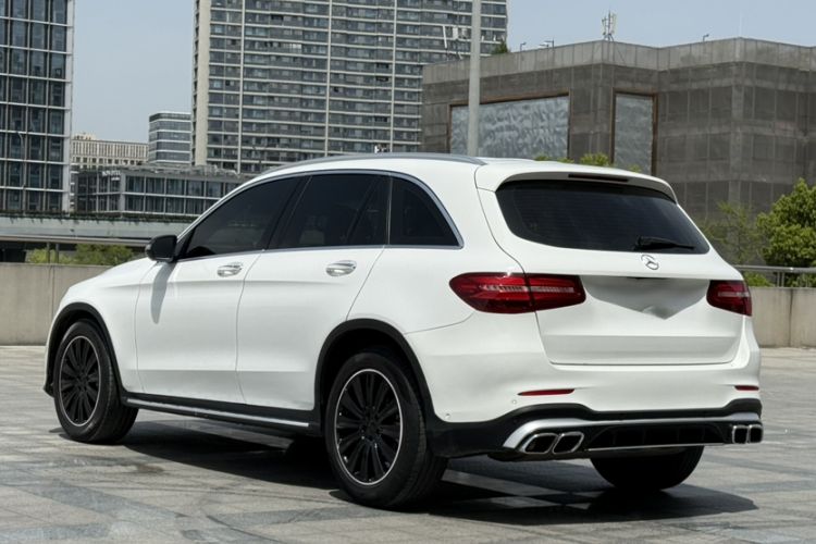 Used Mercedes-Benz GLC 2016 GLC 260 4MATIC Dynamic Edition Exterior 4