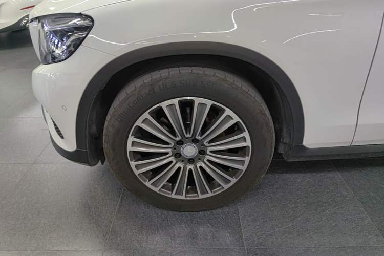 Used Mercedes-Benz GLC 2016 GLC 200 4MATIC Exterior 4
