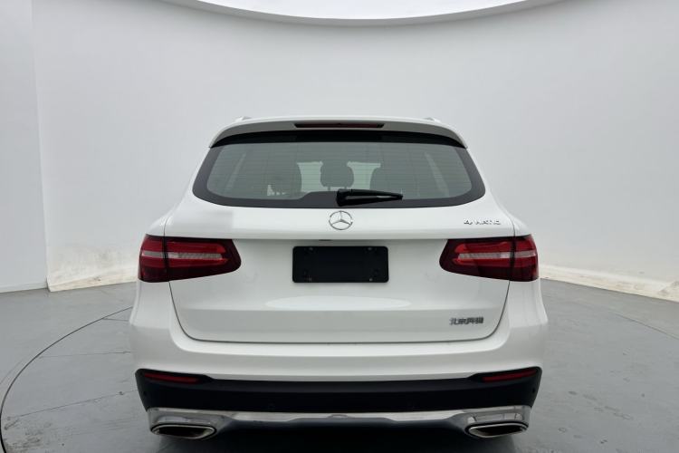 Used Mercedes-Benz GLC 2016 GLC 260 4MATIC Luxury Model Exterior 5