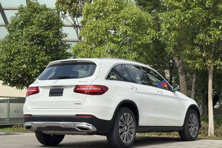 Used Mercedes-Benz GLC 2016 GLC 260 4MATIC Dynamic Edition Exterior 5