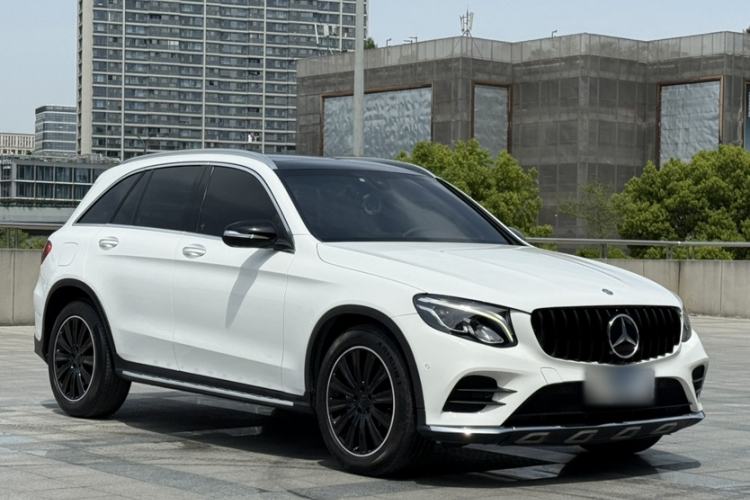 Used Mercedes-Benz GLC 2016 GLC 260 4MATIC Dynamic Edition Exterior 6