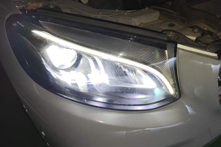 Used Mercedes-Benz GLC 2016 GLC 260 4MATIC Dynamic Edition Exterior 6
