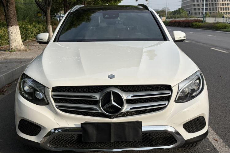 Used Mercedes-Benz GLC 2016 GLC 300 4MATIC Dynamic Model Exterior 6