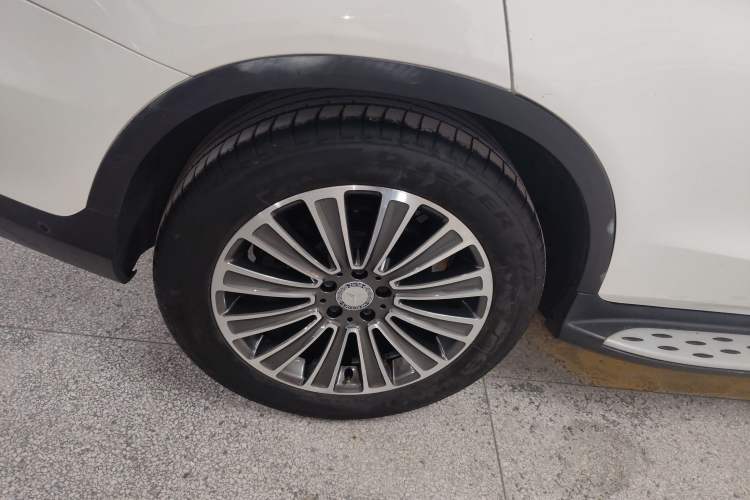 Used Mercedes-Benz GLC 2016 GLC 200 4MATIC Exterior 8