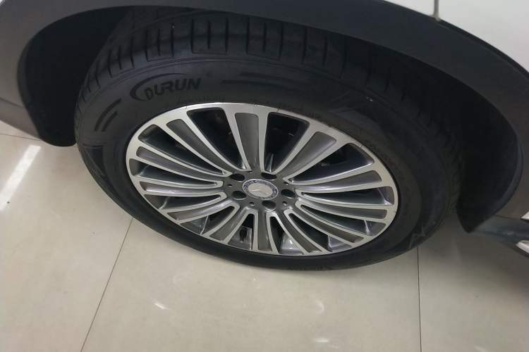 Used Mercedes-Benz GLC 2016 GLC 260 4MATIC Dynamic Edition Exterior 8